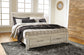 Cama de plataforma Bellaby con dos cajones de almacenamiento