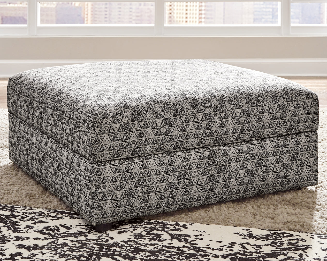 Otomana Kellway con almacenamiento