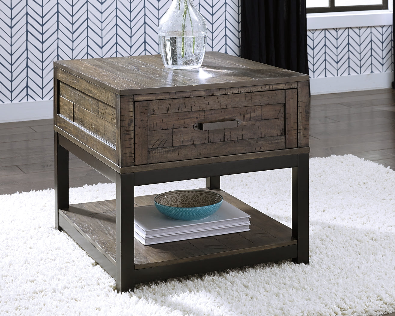 Ashley Express - Mesa auxiliar rectangular Johurst