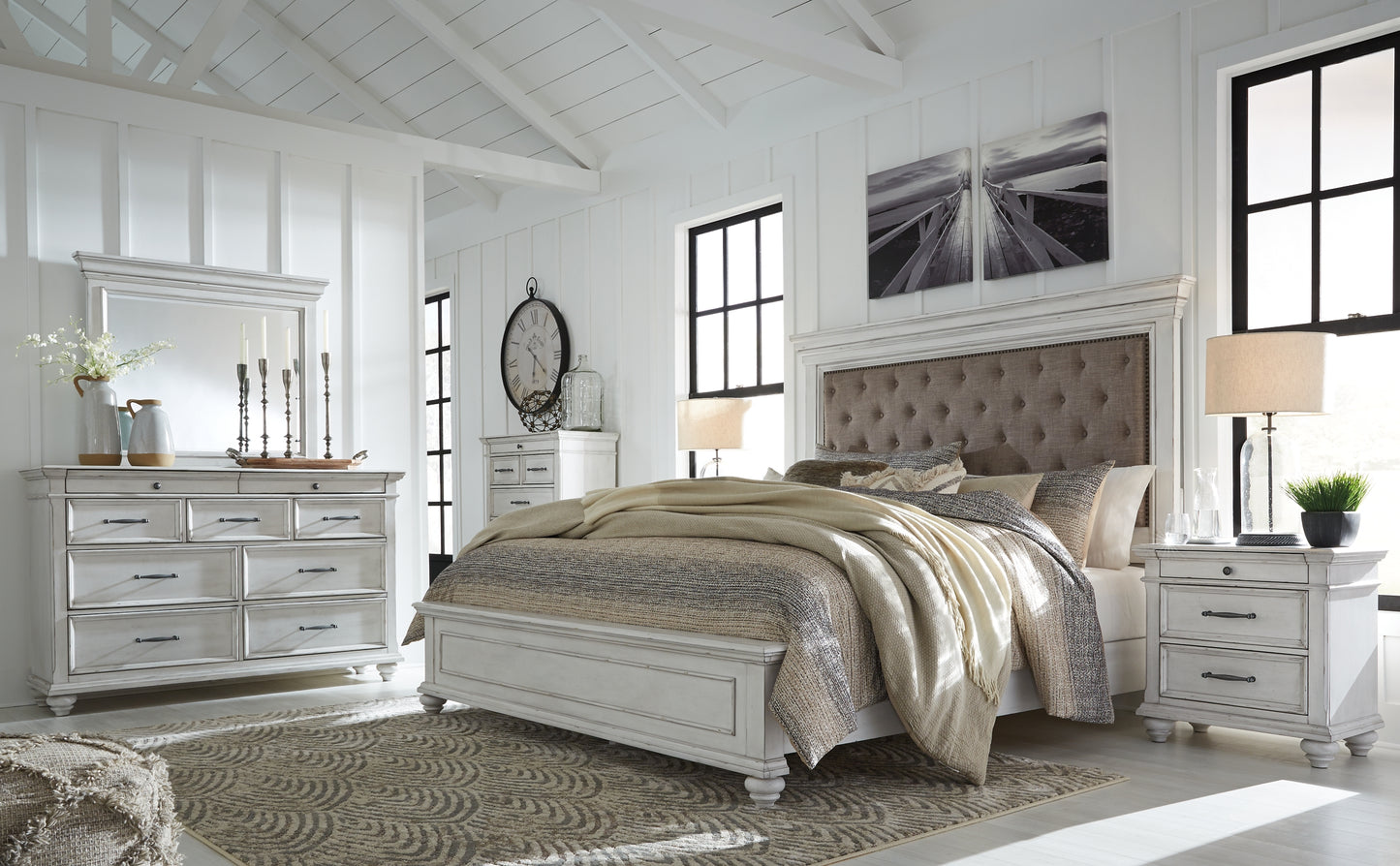 Cama con paneles Kanwyn