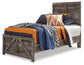 Ashley Express - Cama con paneles Wynnlow Crossbuck