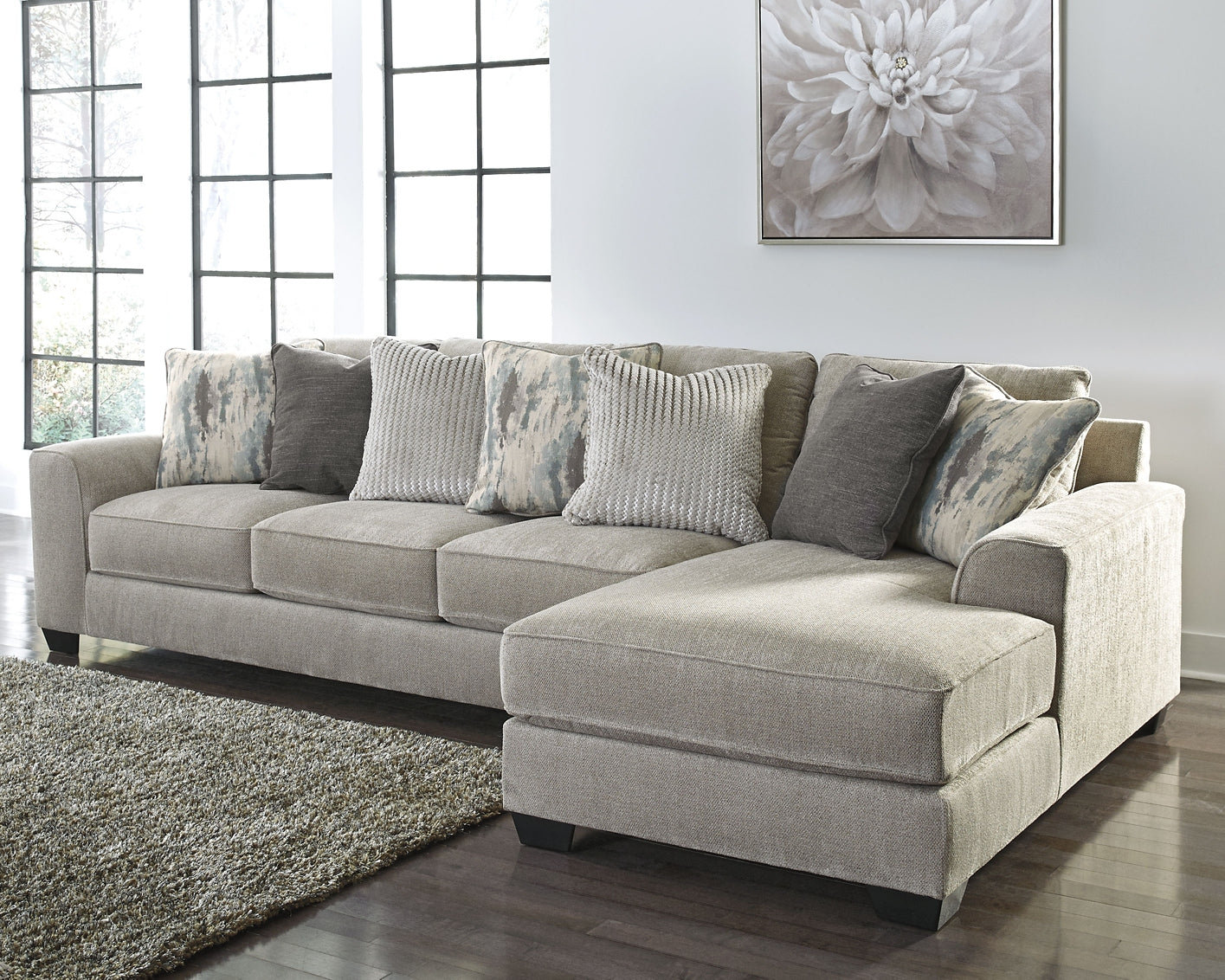 Seccional Ardsley de dos piezas con chaise longue