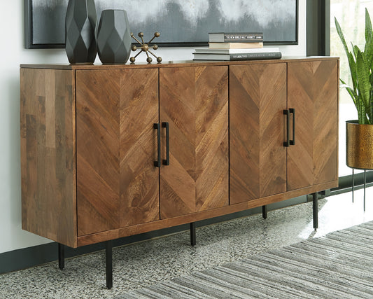 Ashley Express - Gabinete decorativo Prattville