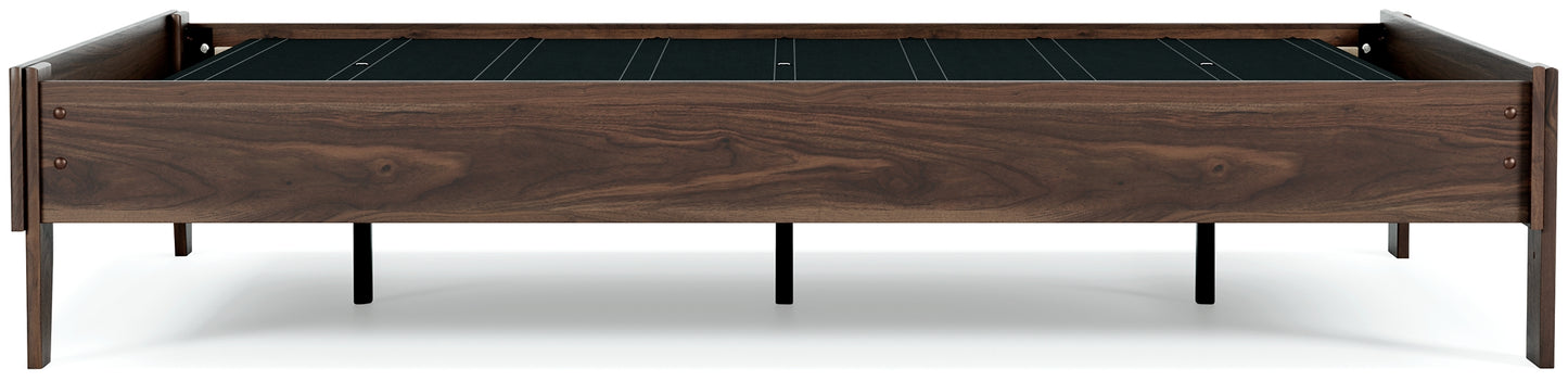 Ashley Express - Cama de plataforma Calverson
