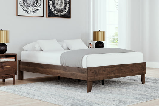 Ashley Express - Cama de plataforma Calverson