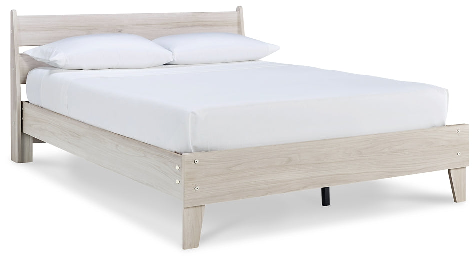 Ashley Express - Cama con plataforma y paneles Socalle