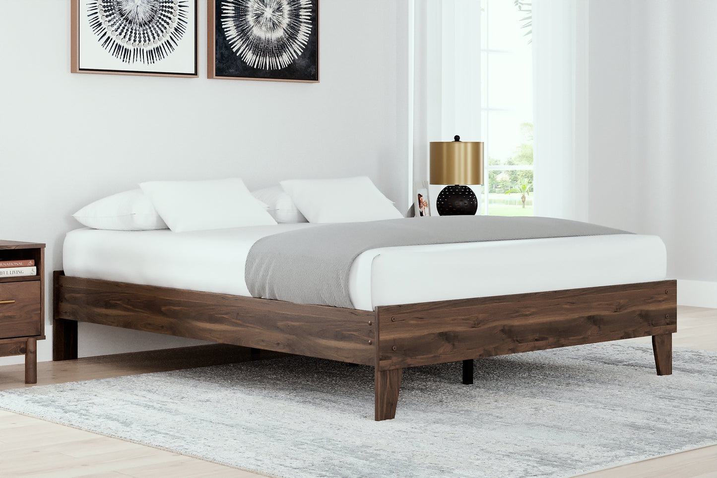Ashley Express - Cama de plataforma Calverson