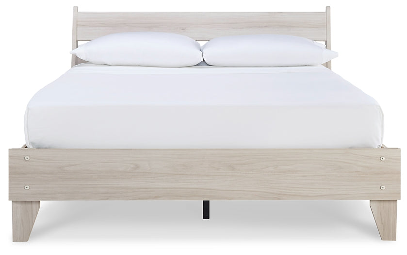 Ashley Express - Cama con plataforma y paneles Socalle