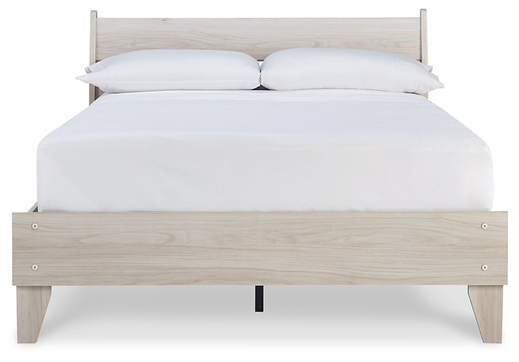 Ashley Express - Cama con plataforma y paneles Socalle