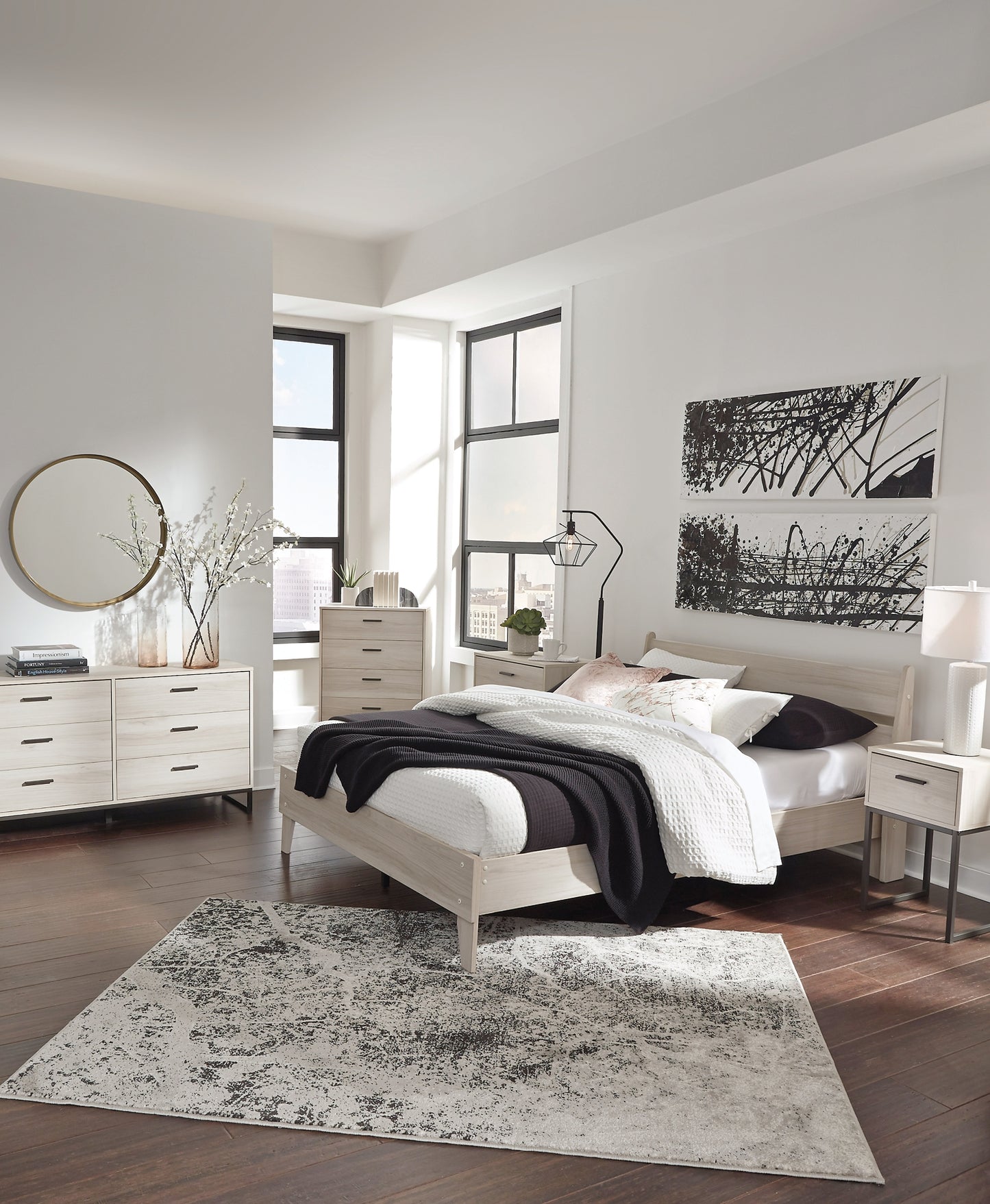 Ashley Express - Cama con plataforma y paneles Socalle