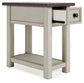 Ashley Express - Mesa auxiliar con silla Bolanburg