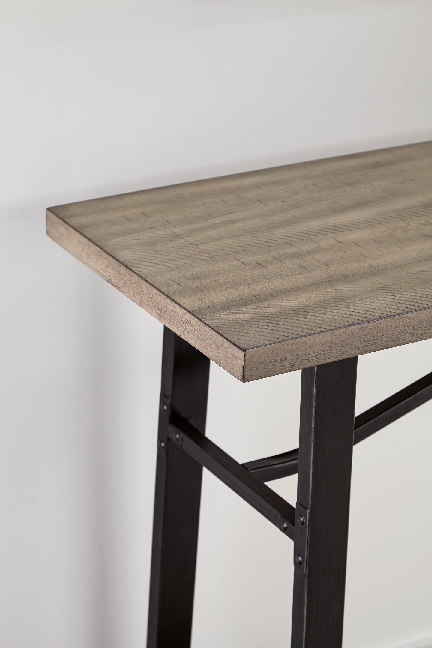 Ashley Express - Mesa de mostrador larga Lesterton
