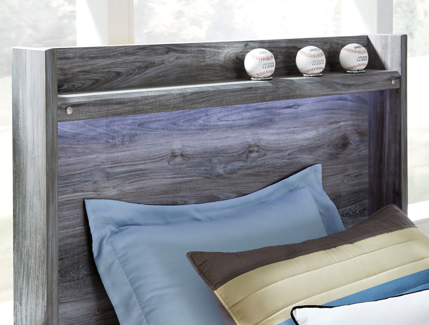Cama con paneles Baystorm y 2 cajones de almacenamiento
