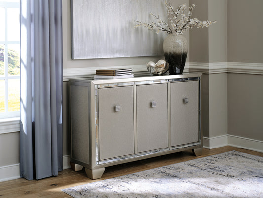Ashley Express - Gabinete de acento Chaseton