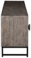 Gabinete de acento Treybrook