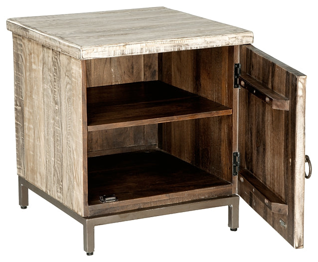 Ashley Express - Gabinete decorativo Laddford
