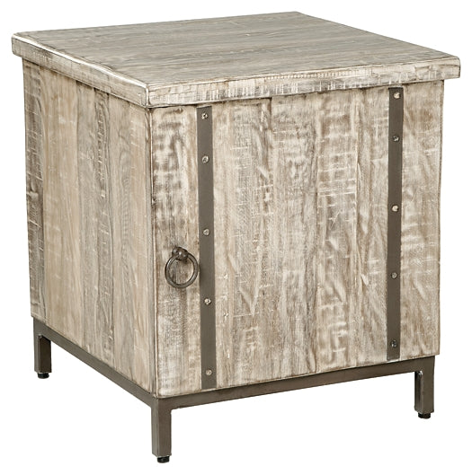 Ashley Express - Gabinete decorativo Laddford