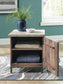 Ashley Express - Gabinete decorativo Laddford