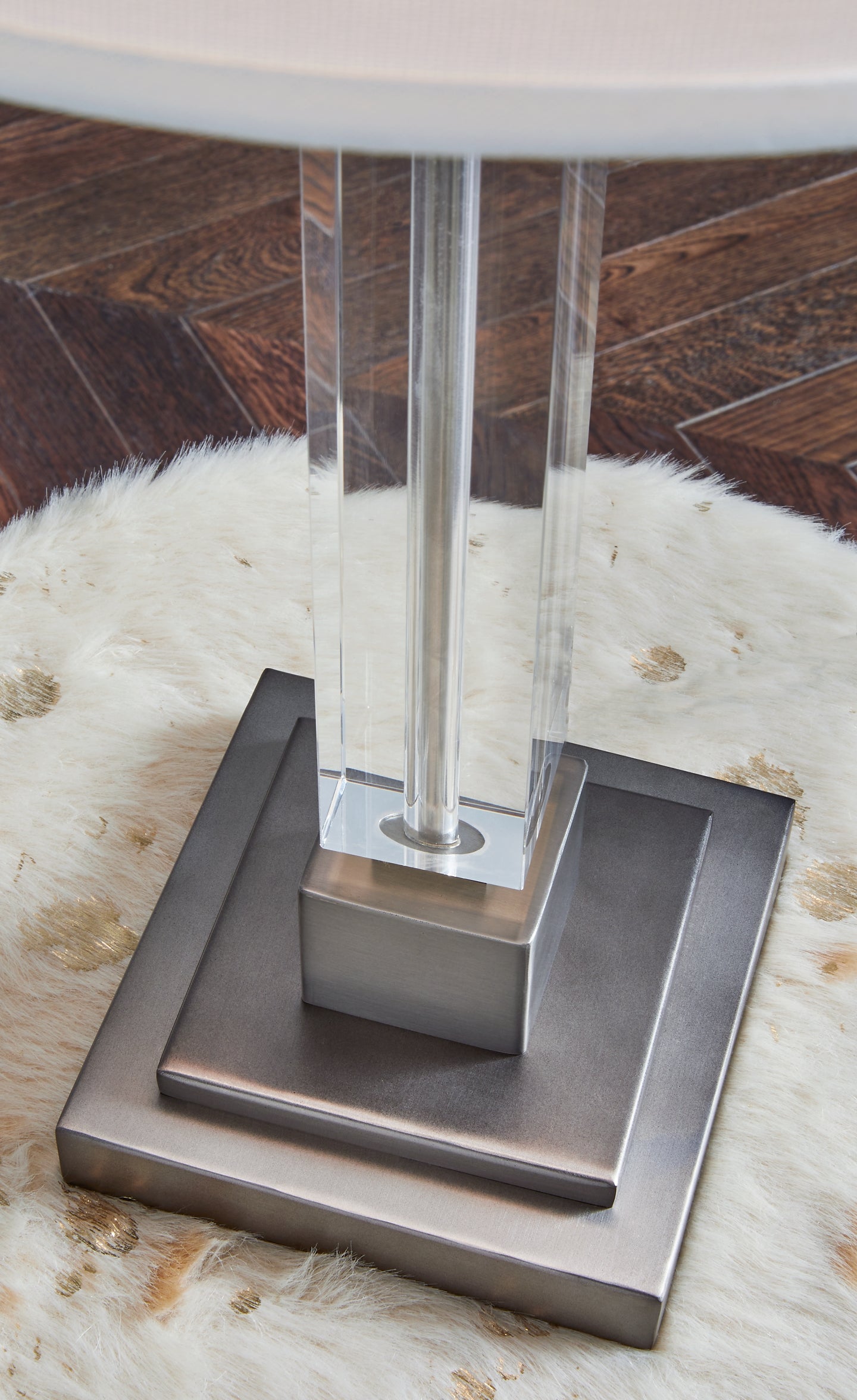 Ashley Express - Lámpara de mesa de cristal Deccalen (1 unidad)