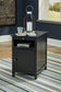 Ashley Express - Mesa auxiliar con silla Treytown