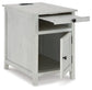 Ashley Express - Mesa auxiliar con silla Treytown