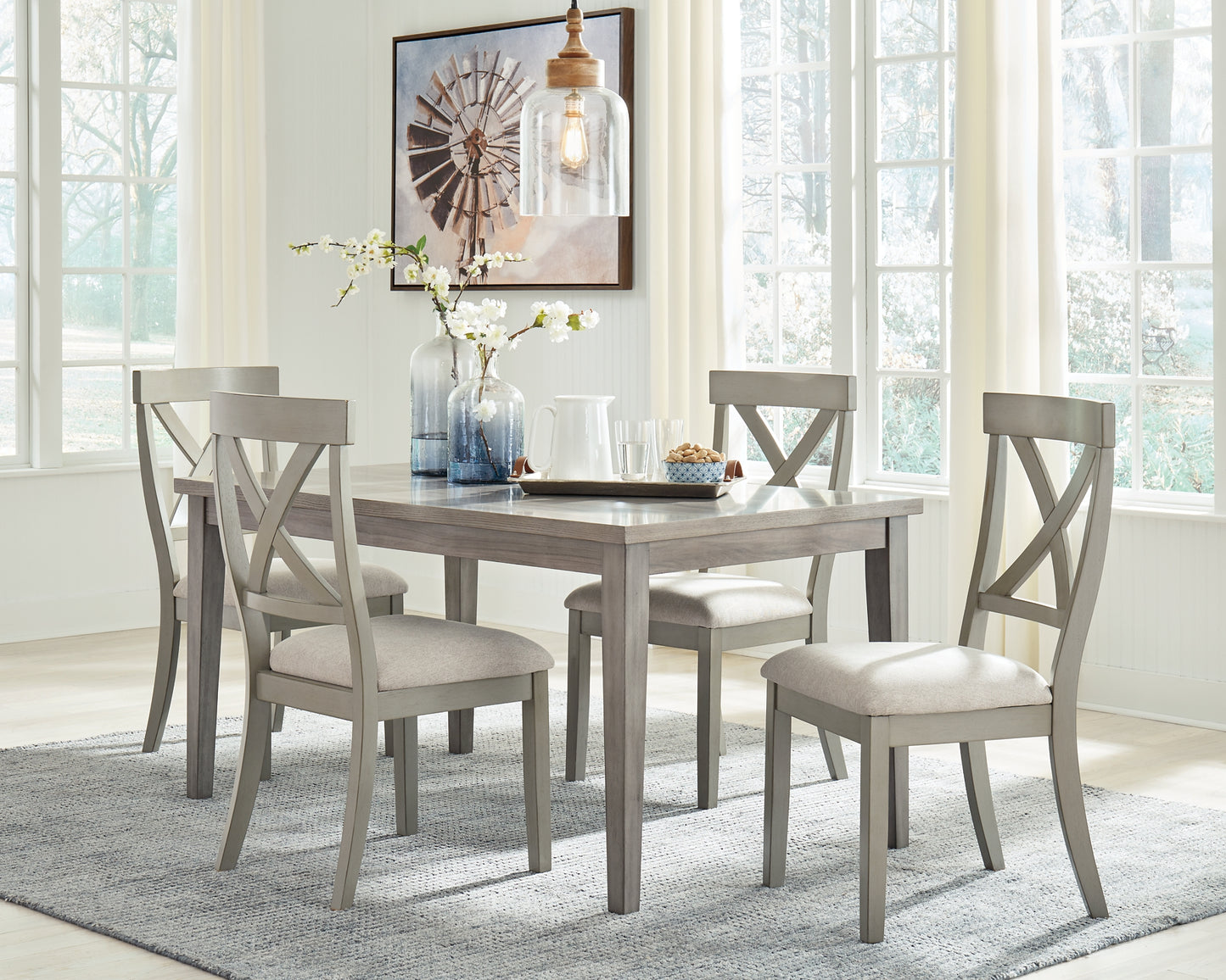 Ashley Express - Mesa de comedor Parellen y 4 sillas