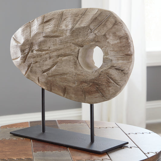 Ashley Express - Escultura de Dashburn