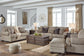 Sofá, loveseat, silla y otomana Kananwood