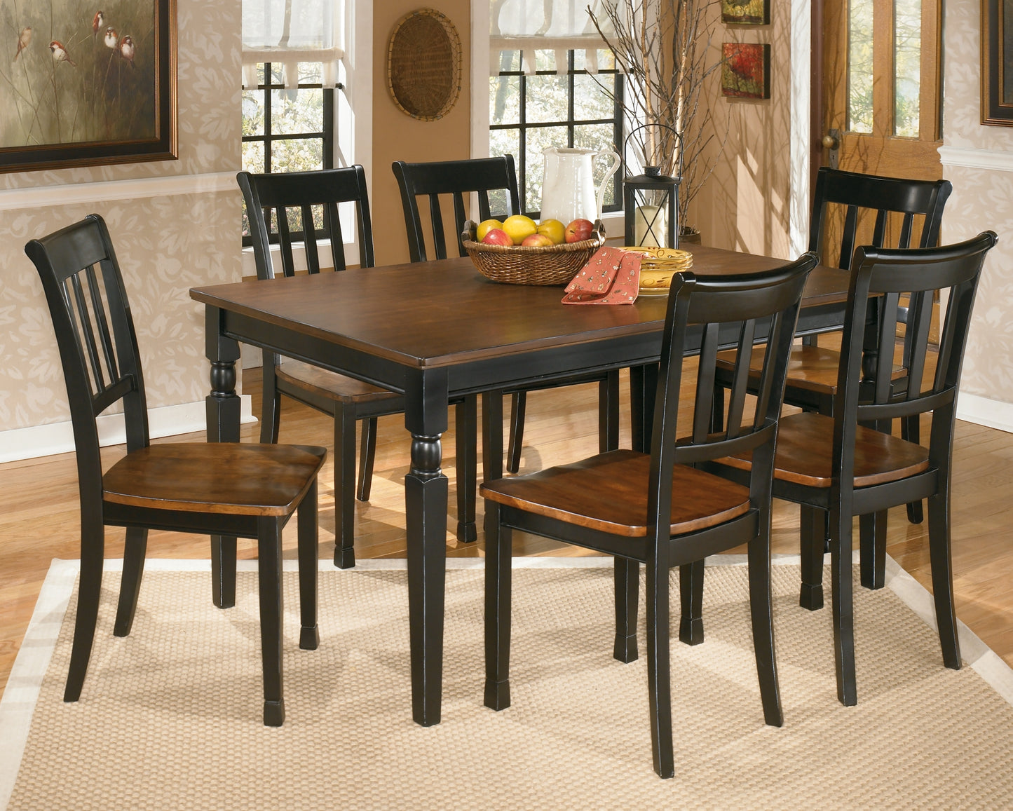 Ashley Express - Mesa de comedor Owingsville y 6 sillas