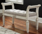Ashley Express - Banco decorativo Realyn