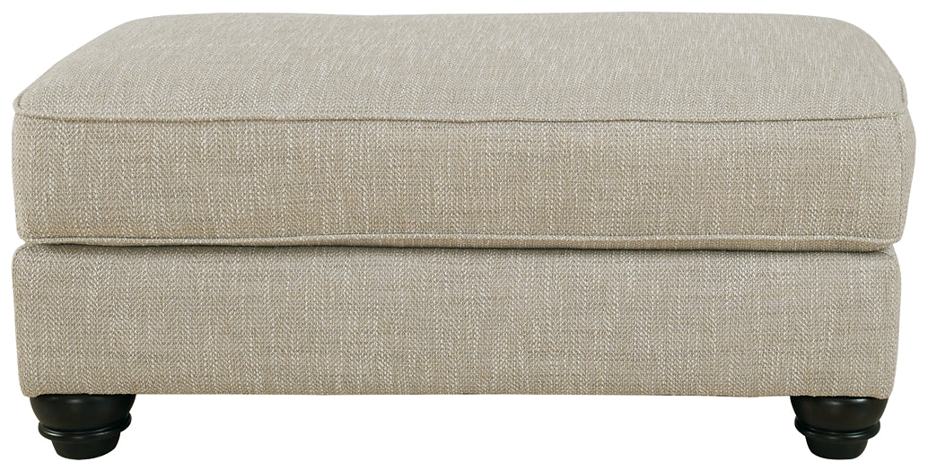 Sofá, loveseat, silla y otomana Asanti
