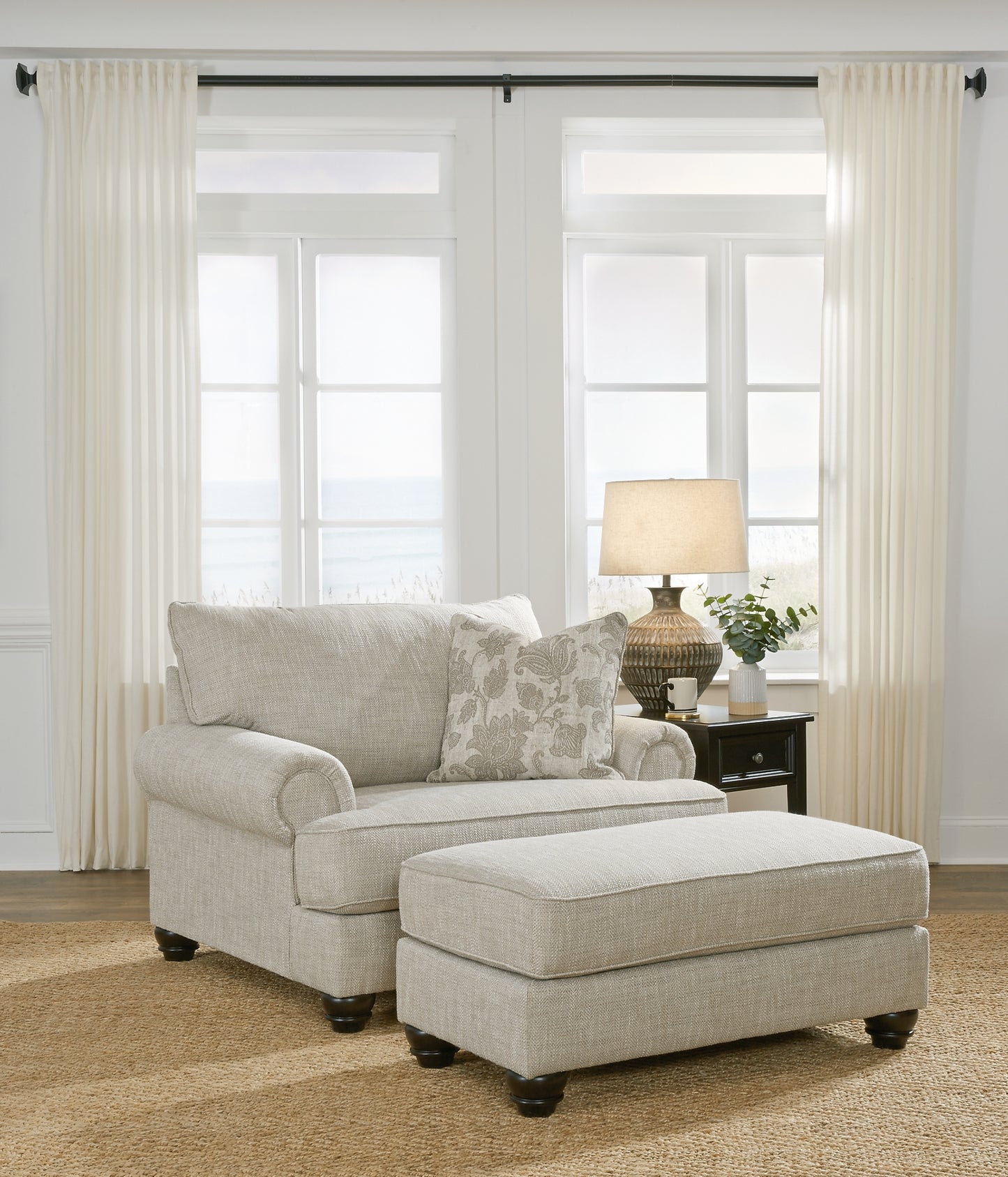 Sofá, loveseat, silla y otomana Asanti