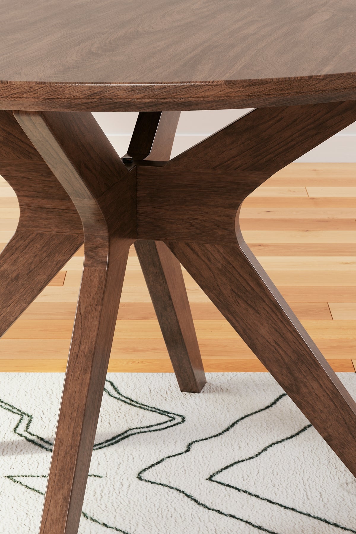 Ashley Express - Mesa de comedor redonda Lyncott
