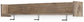 Ashley Express - Perchero de pared Oliah con estante