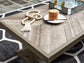 Ashley Express - Mesa de cóctel rectangular Beachcroft