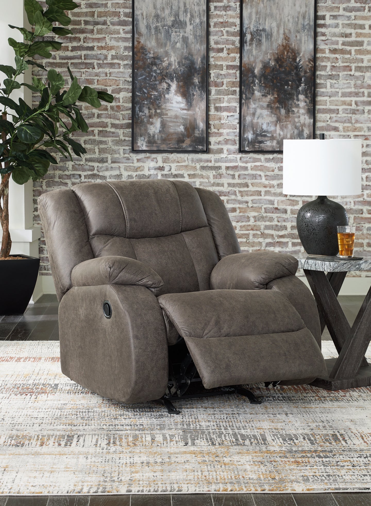Sillón reclinable mecedor First Base