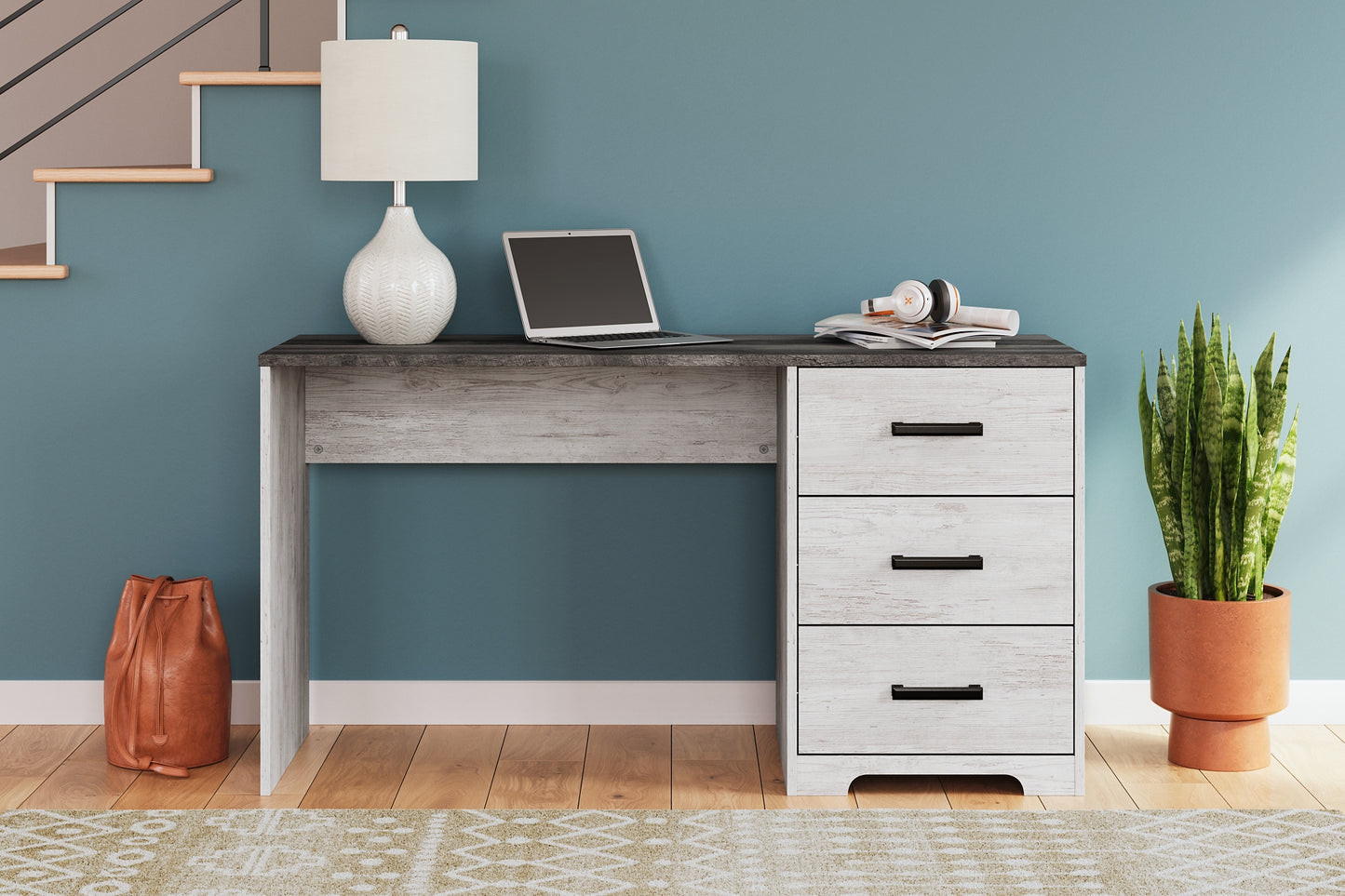 Ashley Express - Escritorio para oficina en casa en Shawburn