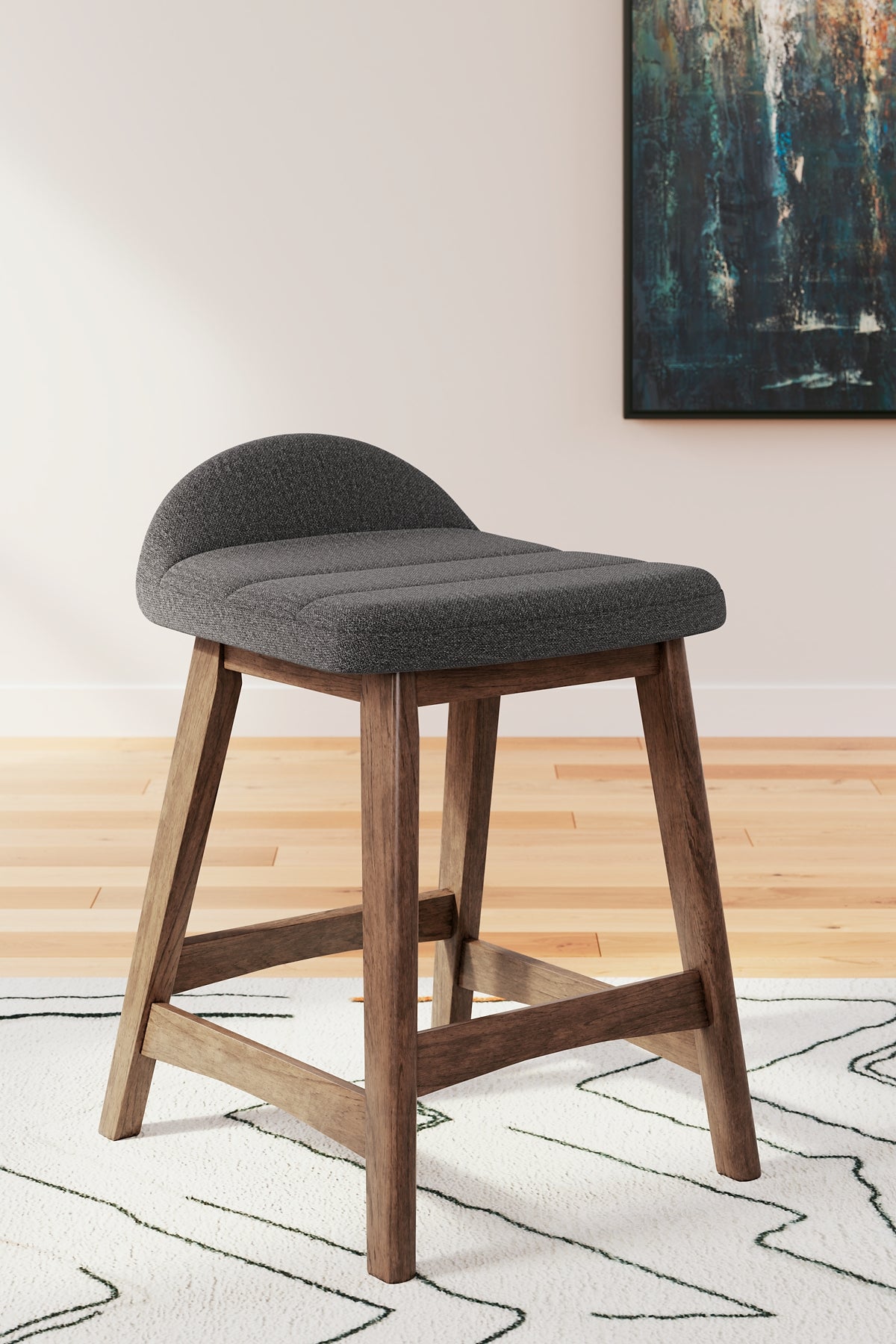 Ashley Express - Mesa de comedor Lyncott de altura de mostrador y 4 taburetes