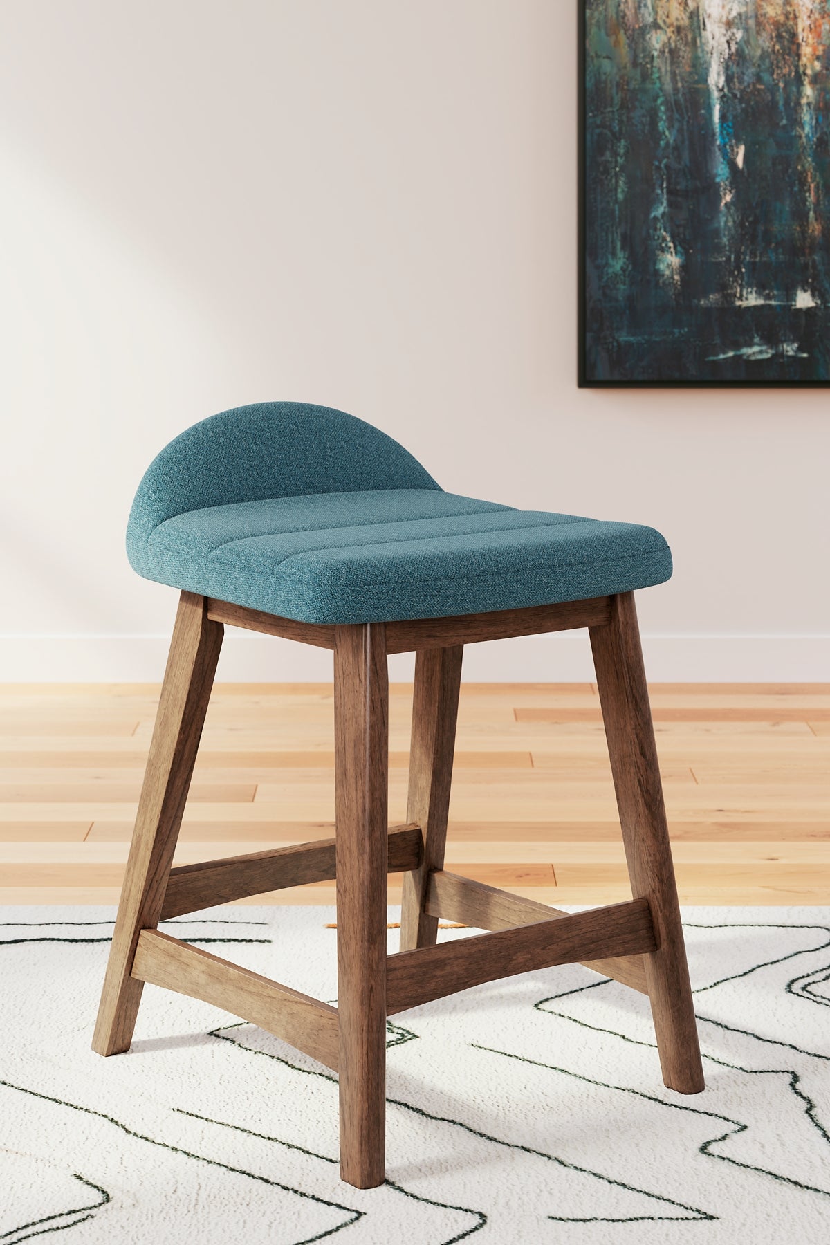 Ashley Express - Mesa de comedor Lyncott de altura de mostrador y 4 taburetes