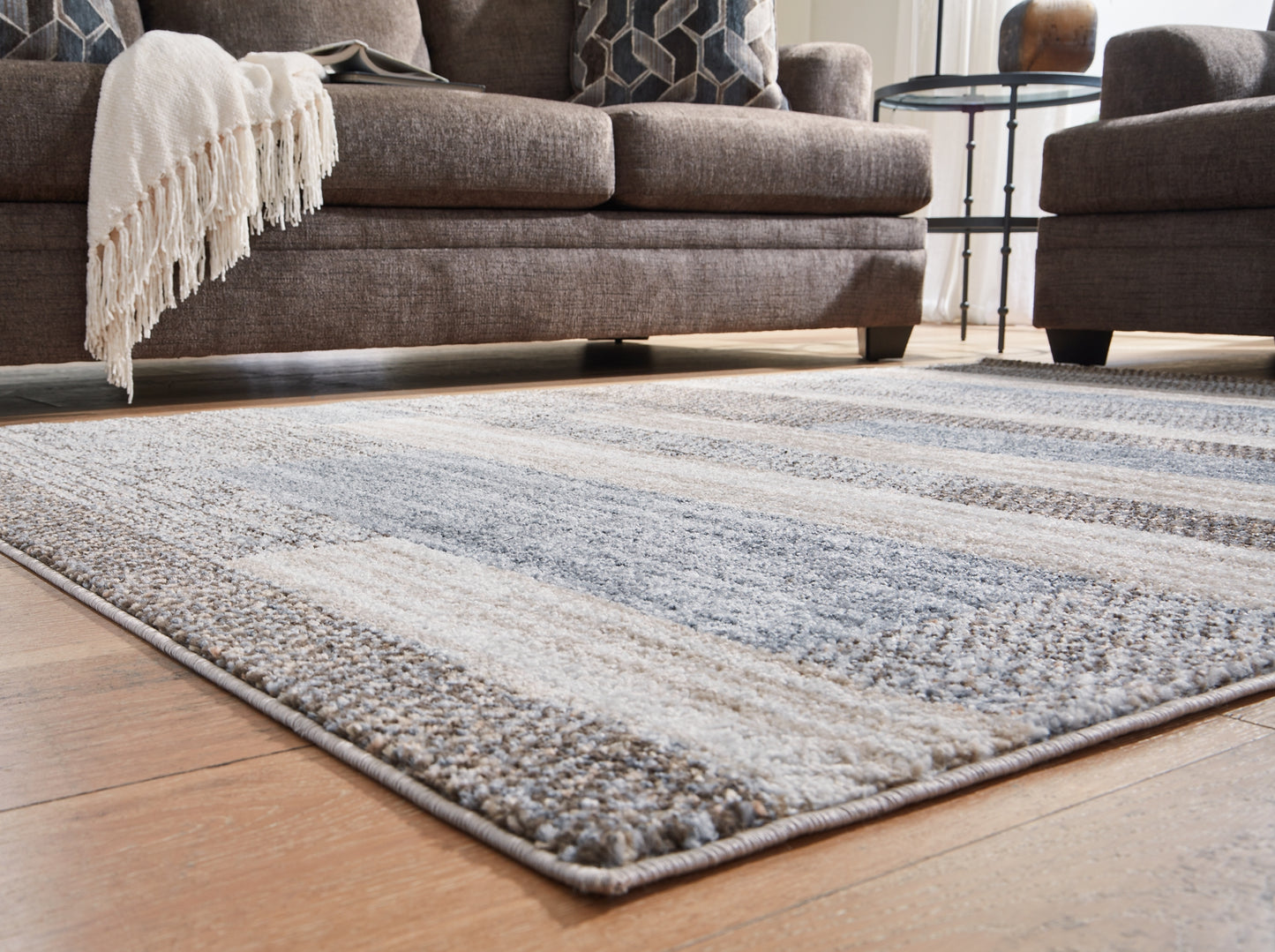 Ashley Express - Alfombra mediana Sethburn
