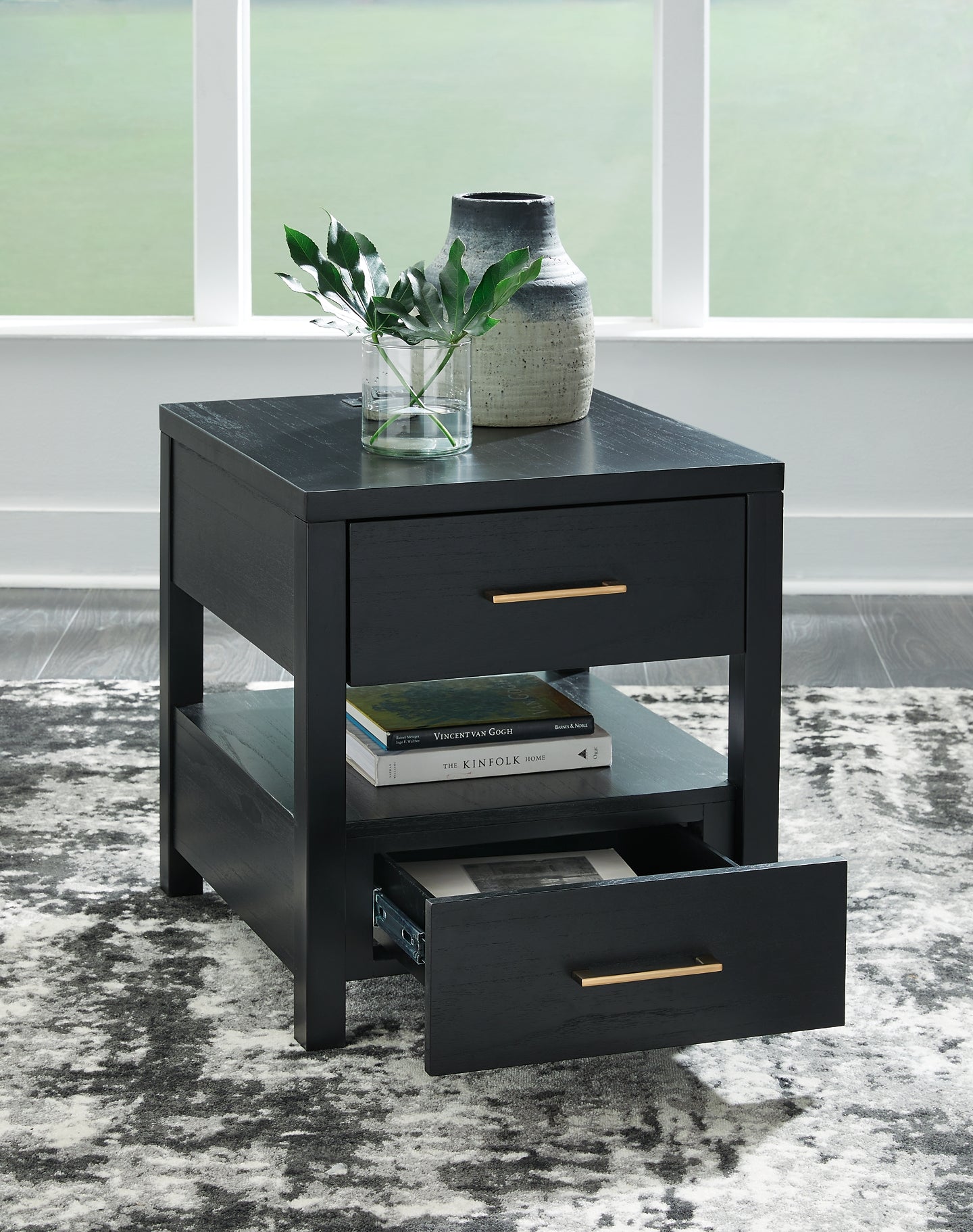 Ashley Express - Mesa auxiliar rectangular Winbardi