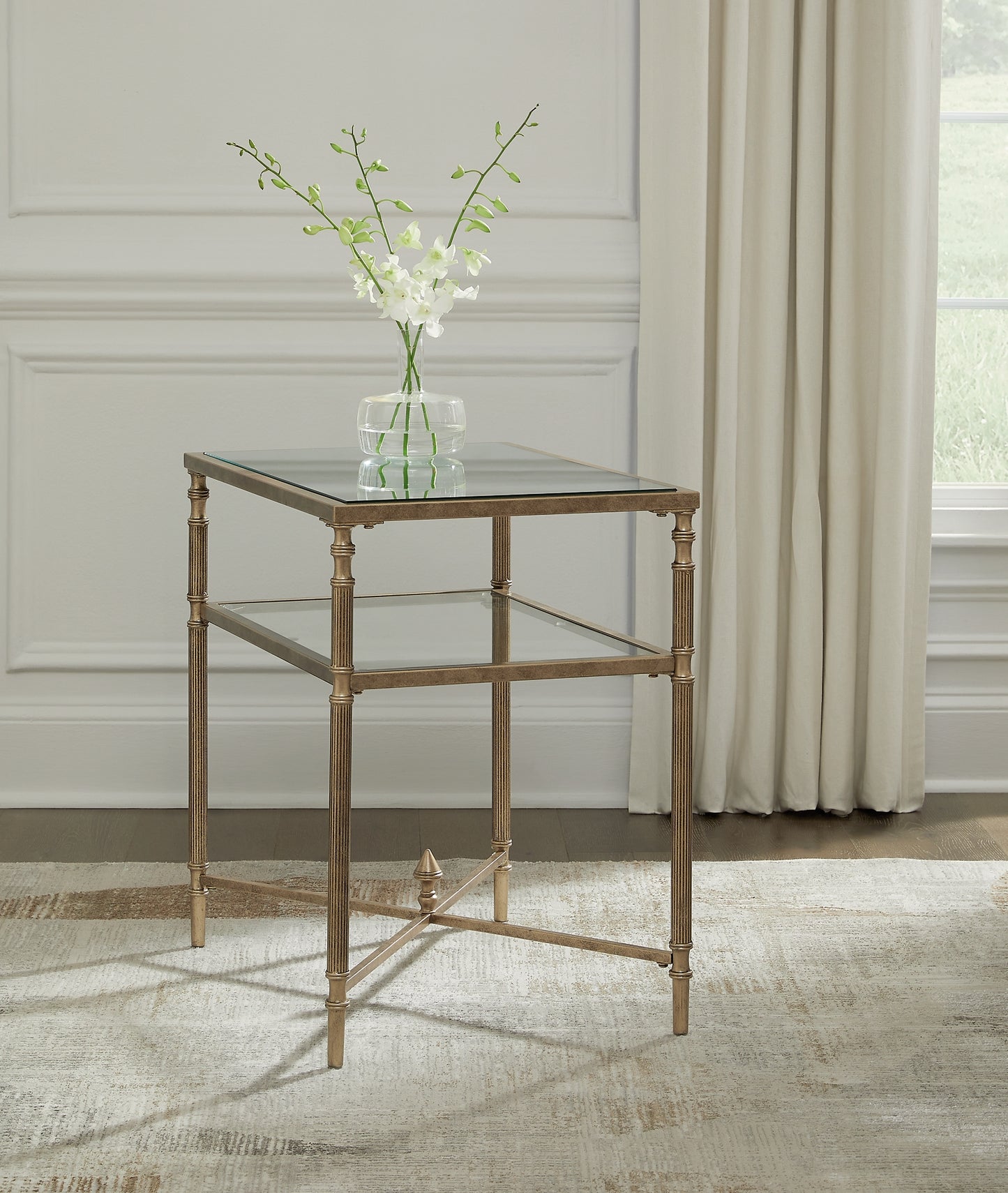 Ashley Express - Mesa auxiliar rectangular Cloverty