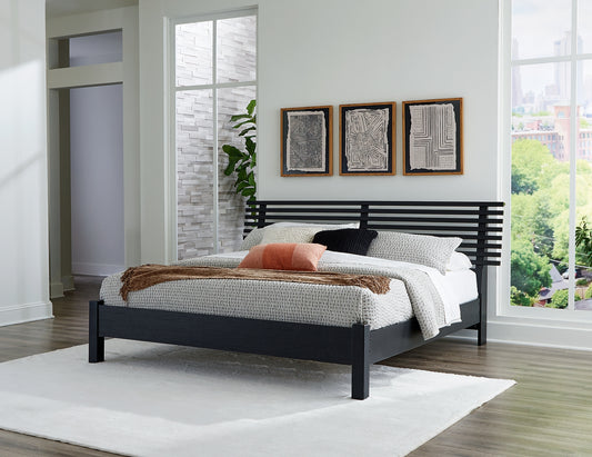 Ashley Express - Cama con paneles de láminas Danziar