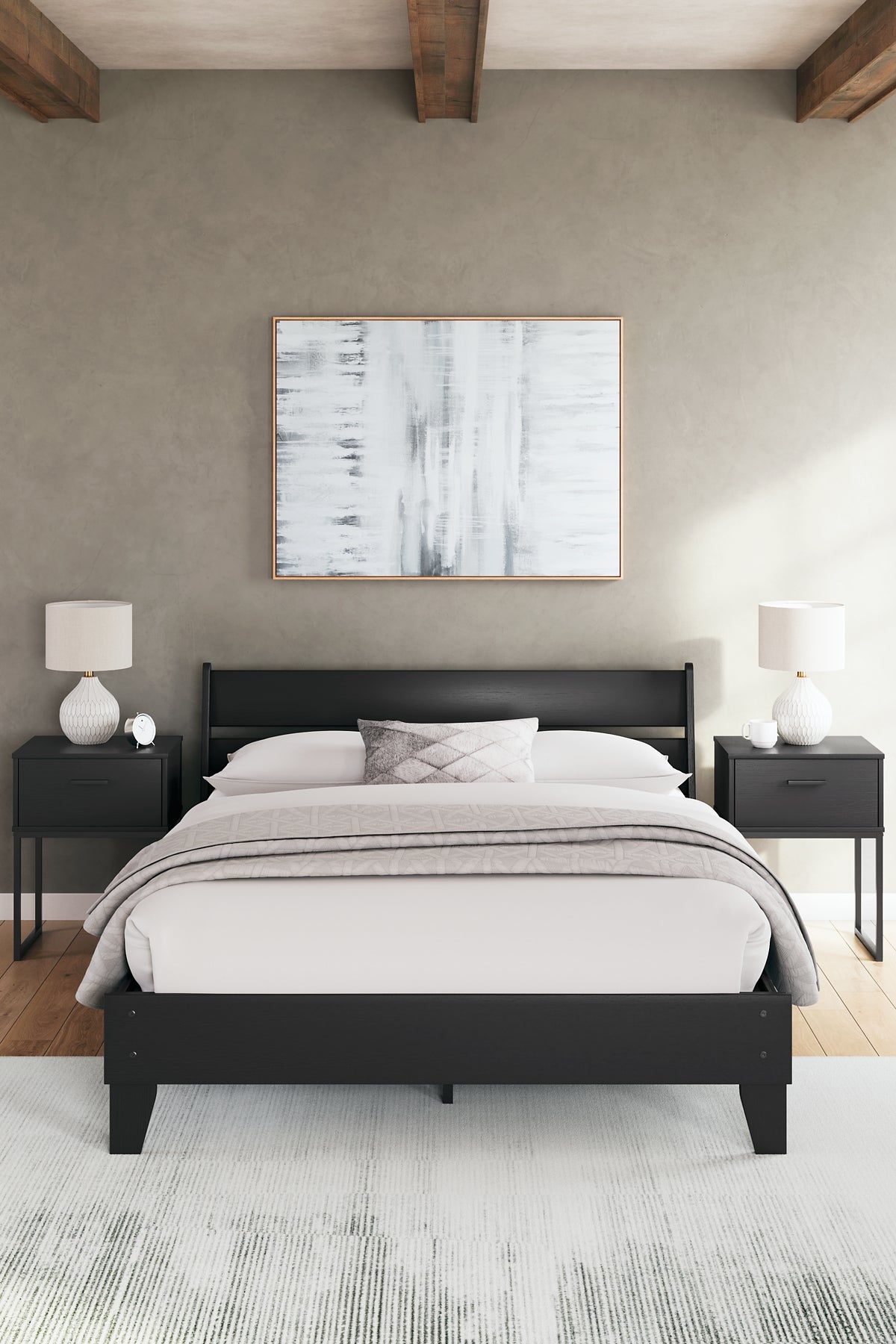Ashley Express - Cama con plataforma y paneles Socalle