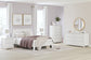 Ashley Express - Cama con plataforma y paneles Hallityn