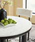 Ashley Express - Mesa de comedor Xandrum y 4 sillas