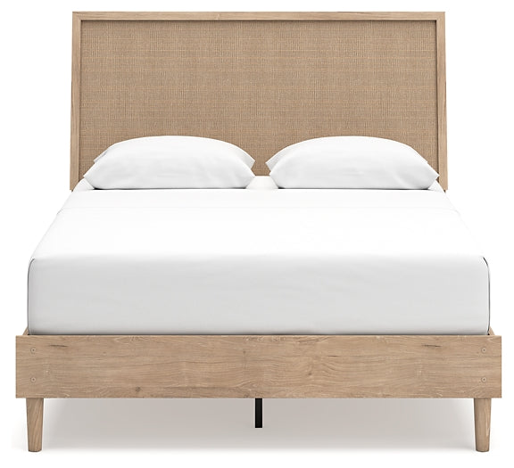 Ashley Express - Cama con paneles Cielden