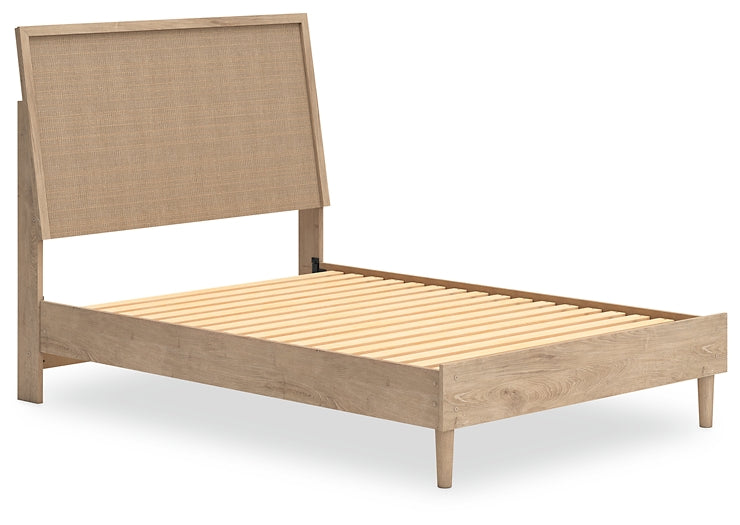 Ashley Express - Cama con paneles Cielden