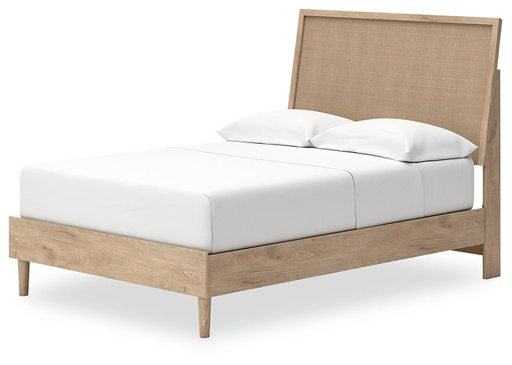 Ashley Express - Cama con paneles Cielden