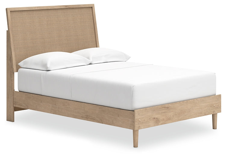Ashley Express - Cama con paneles Cielden